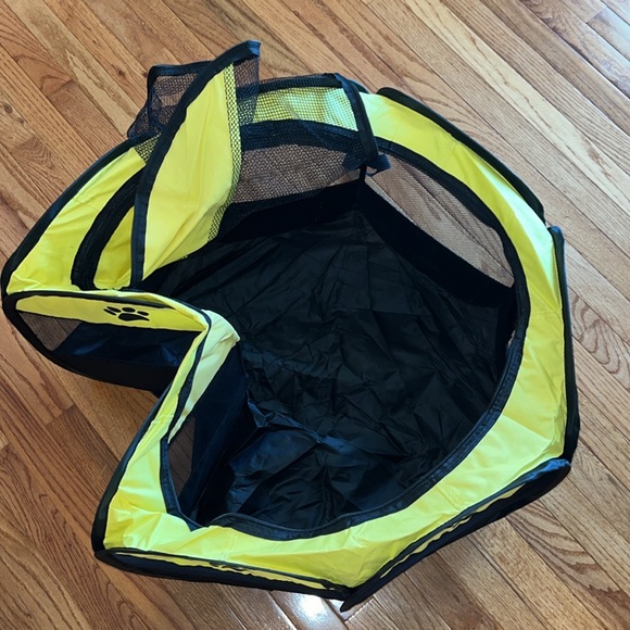 Pet Tent - Picture 7 of 7